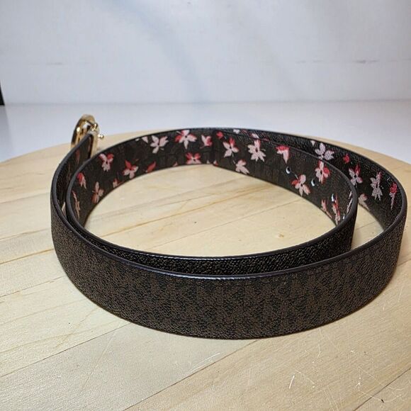 MICHAEL KORS Women’s MK Logo Twist Reversible Floral Print & Brown Logo 39.5 In. - Picture 4 of 12